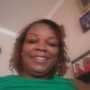 Meet your Posher, Iris